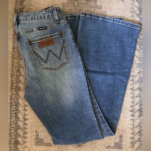 Women’s flare leg Wrangler’s